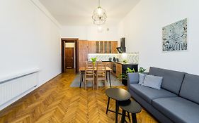 Apartament Zacisze WAWELOFTS